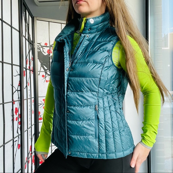 NEW 32 Degrees Down Quilted Nylon Satin Weatherproof Women's Packable Vest - Picture 5 of 15